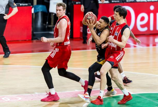 小球与突袭 小球与突袭